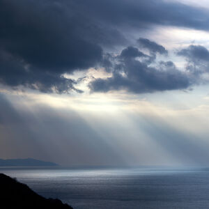 pixta_79686989_M